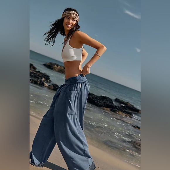 FP Movement Hot Shot Sport Pant - Picture 2 of 10